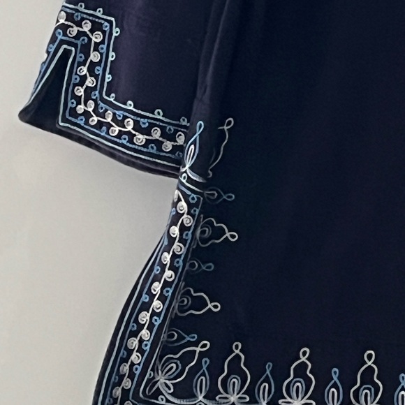 Lilly Pulitzer Embroidered Tunic Top - Picture 6 of 11